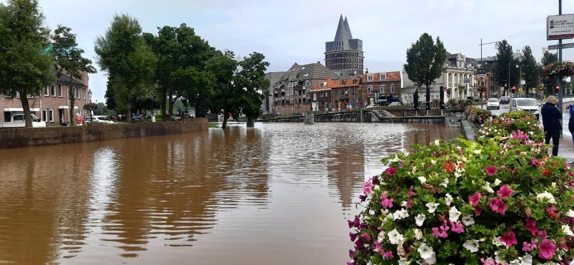 Roermond Uniek Stadspand, Compleet Woonhuis Exteriör bild